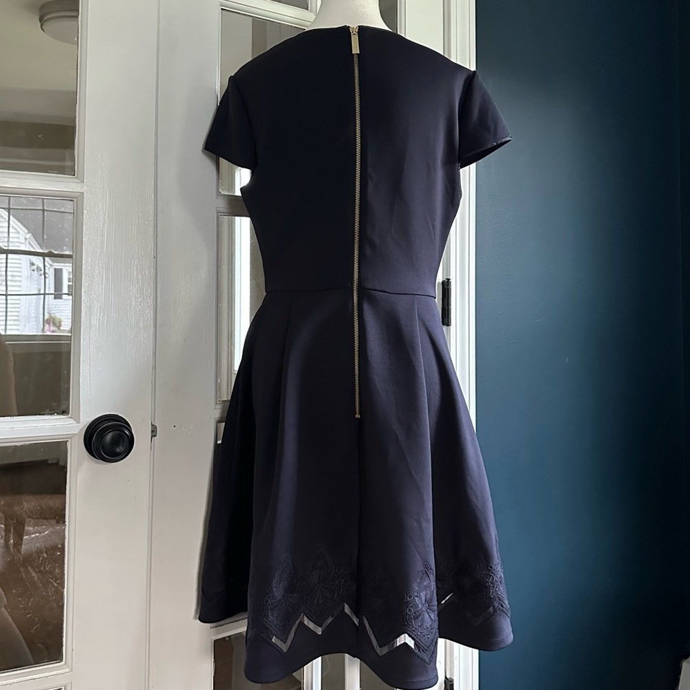 Ted Baker London Navy Cheskka Lace & Mesh Skater Dress | Ted Size 4 / US 10 - Picture 14 of 16